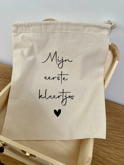 M&#039;n eerste kleedjes
