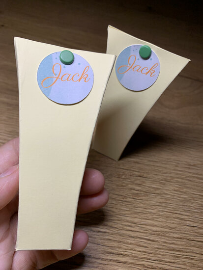 Label green sparkle