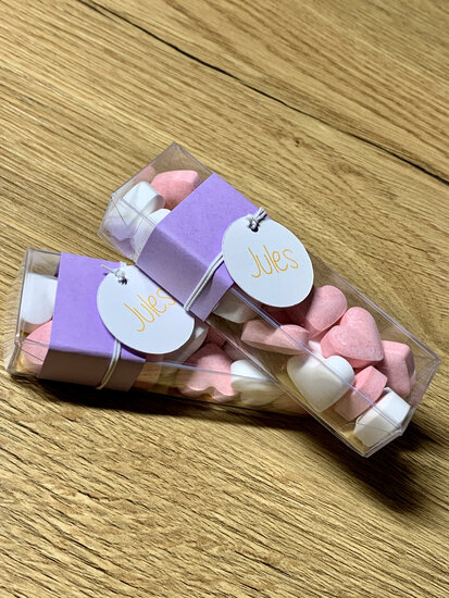 Regeldoosje  met hartjes